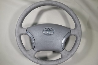 Перетяжка руля Тойота Лэнд Крузер натуральной кожей